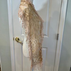 NWOT beige lace shawl/ scarf